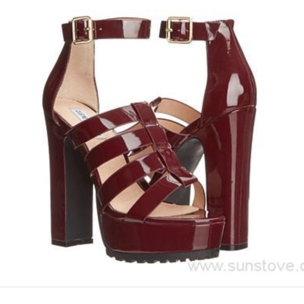 Steve Madden maroon platform chunky strappy heels
